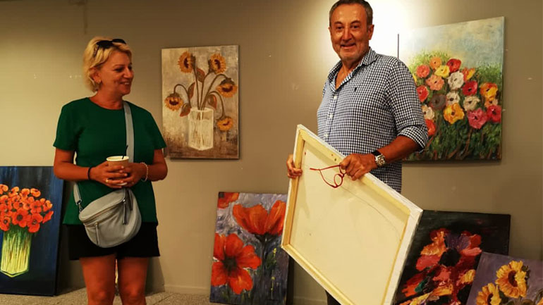 Την πρώτη του έκθεση ζωγραφικής παρουσιάζει απόψε στην Κεφαλονιά ο δημοσιογράφος Ανδρέας Κωνσταντάτος