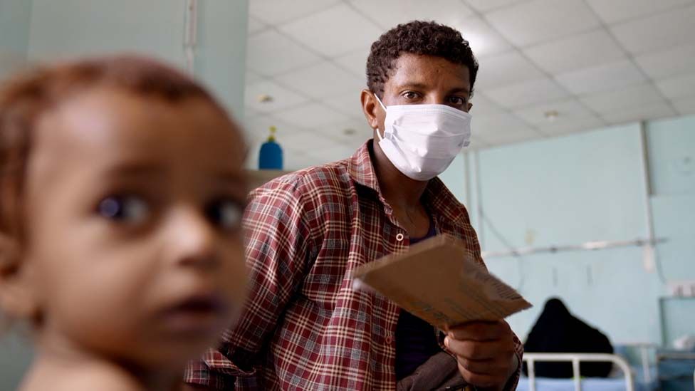 Κάποιοι πρέπει να ταξιδέψουν ώρες για να πάνε τα παιδιά τους σε κάποιο νοσοκομείο