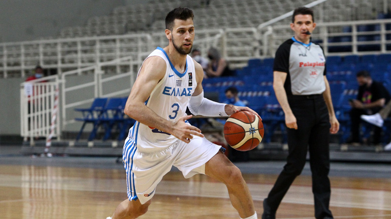 Λούντζης: «Είναι ακόμη η αρχή, κρατάμε όλοι μας το κεφάλι κάτω»