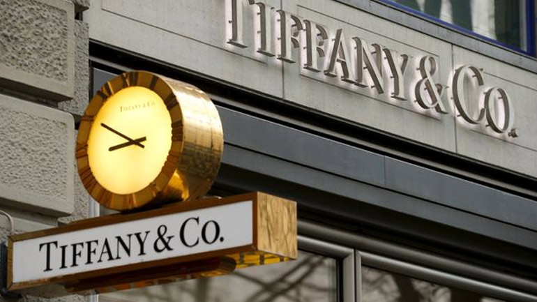 Bloomberg: Ο γαλλικός οίκος  Louis Vuitton σε συζητήσεις για την εξαγορά του Tiffany