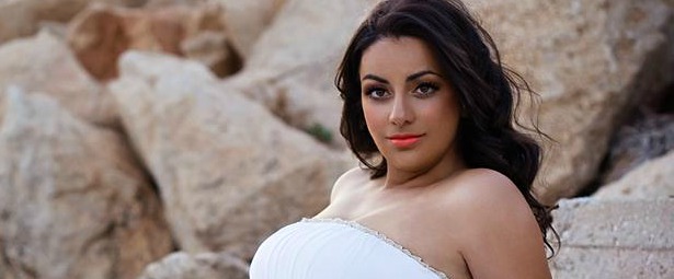 «Σ’ αγαπάω μείνε εδώ» | Γνωρίστε την Βάλια Αλεξίου!