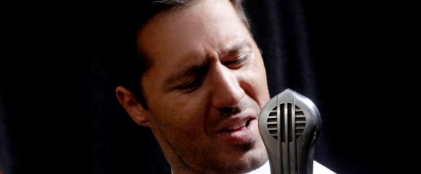 Το νέο video clip του Αδάμ Τσαρούχη! | «Μια αγάπη για το καλοκαίρι»