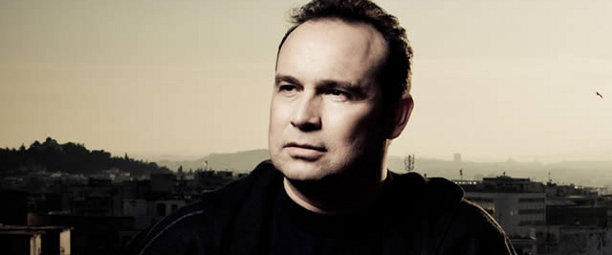 Κώστας Μακεδόνας: “Ντρεπόμουν να ζητήσω μεγάλο μεροκάματο και οι φίλοι μου γελούσαν μαζί μου”