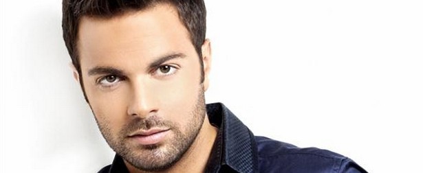 Ηλίας Βρεττός: «Για έξι μήνες πέρασα υπέροχα με τους φίλους μου, ψάχνοντας να βρούμε πως θα με λένε»