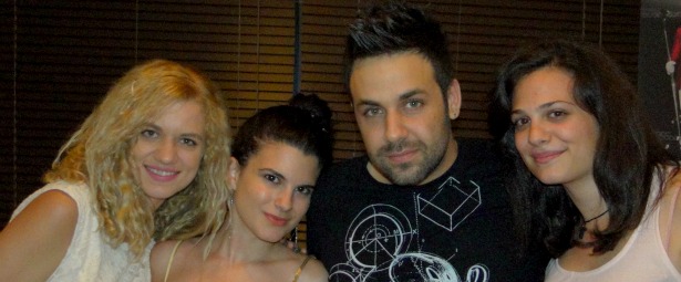 Οι νικήτριες του Tralala.gr διασκέδασαν με τα τραγούδια του Γιώργου Γιαννιά.