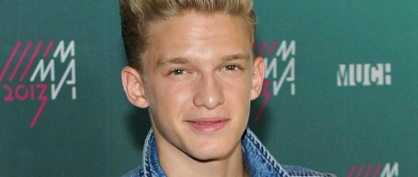 Ακούστε το “La Da Dee” του  Cody Simpson