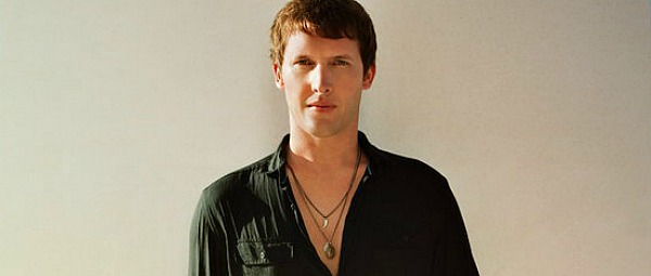 Ο James Blunt επανέρχεται με ολοκαίνουριο album (Trailer)!