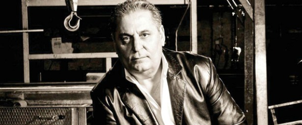 Το Σάββατο 20/7 θα κυκλοφορήσει το νέο CD του Ζαφείρη Μελά