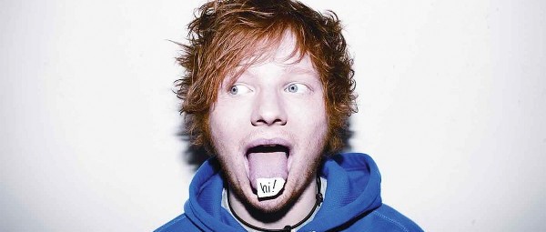 Ο Ed Sheeran σε “ελεύθερη” διασκευή του “Baby one more time”! (video)