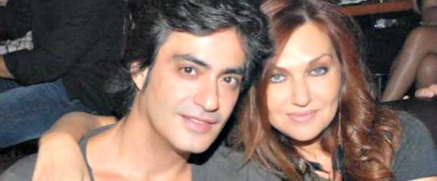 Oικογενειακές διακοπές στην Μύκονο για Σχοινά – Γαρμπή