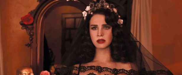 Το νέο τραγούδι της Lana Del Rey και η μαύρη του ομορφιά…