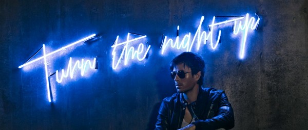 “Turn The Night Up”| Ακούστε preview από το νέο τραγούδι του Enrique Iglesias