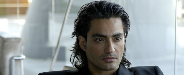 Διονύσης Σχοινάς: Δείτε φωτογραφία από τα γυρίσματα του νέου video clip του στην Μύκονο