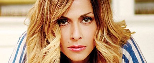 Δείτε το κοριτσάκι που έκλεψε την παράσταση απο την Άννα Βίσση στην Λάρνακα