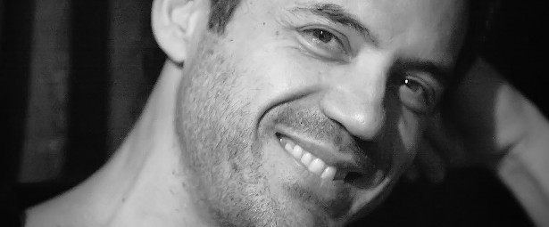 Χρονοντούλαπο:Δείτε το videoclip του Θάνου Καλλίρη «Κάποιο καλοκαίρι»!