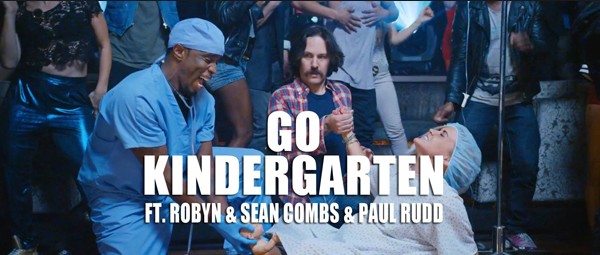 “Go kindergarten” καινούριο βιντεοκλίπ από The Lonely Island, Robyn και Sean Combs