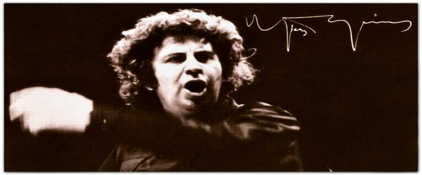 Μίκης Θεοδωράκης: “Ποιος τη ζωή μου…” στο Θέατρο badminton από 10/5