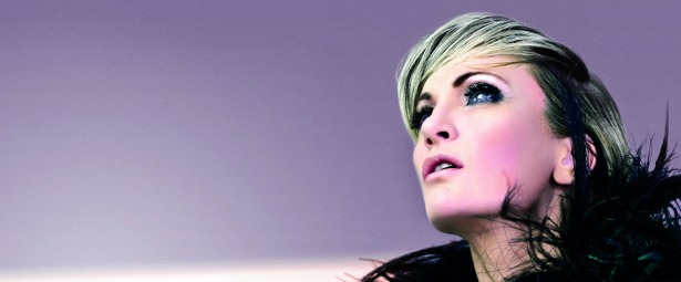 Η Πατρίσια Κας ερμηνεύει Εντίθ Πιαφ στο θέατρο Badminton 14/6