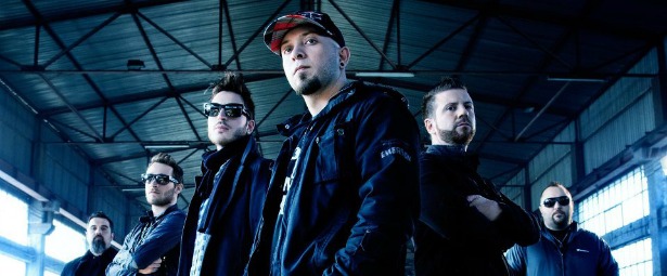 «Πόσο ακόμα»: Ακούστε το νέο τραγούδι των FlyByWire!