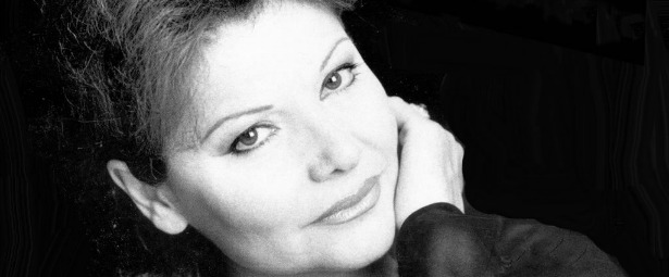 Επιστρέφει δυναμικά η Πίτσα Παπαδοπούλου…