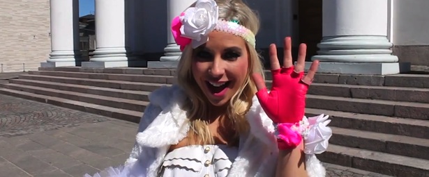 Προσοχή Ελλάδα έρχεται η Krista!