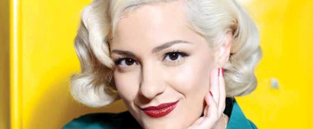 “Συνέχεια στα όρια” μας λέει η Νατάσσα Μποφίλιου μέσα από το νέο της video clip | Σύντομα κοντά μας (Φωτογραφίες)