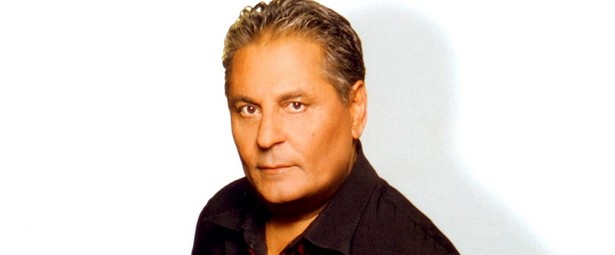 Ολοκαίνουργιος Ζαφείρης Μελάς!  | «Διάβολος και Άγιος»