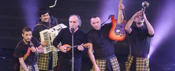 Αγάθωνας: «Μην το ψάχνετε ρε παιδιά πρώτοι θα βγούμε!»