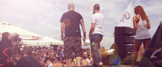 REC | «Βύθισαν» της Χαλκιδική στην πρώτη τους συναυλία!