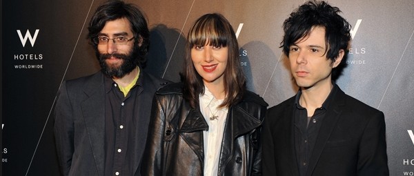 “Mosquito” καινούριο βιντεοκλίπ από Yeah Yeah Yeahs