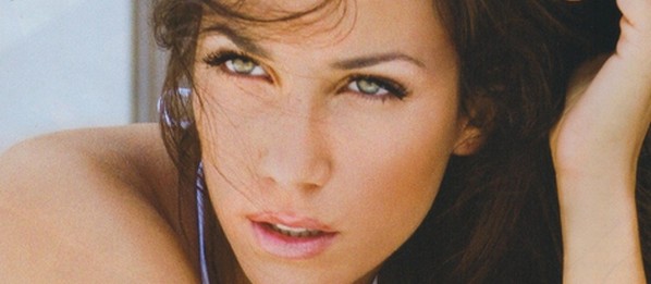 Κατερίνα Στικούδη: «Δεν μπορούν να με συγκρίνουν σε καμία περίπτωση με την Rihanna, μια καλλιτέχνιδα τέτοιου βεληνεκούς»