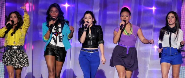 Οι Fifth Harmony διασκευάζουν το “Red” της Taylor Swift