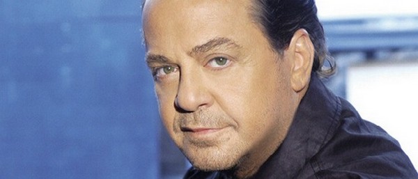 Γιάννης Πάριος: «Σιγά μην πικραθώ από πικραμένους και απελπισμένους που προσπαθούν να υπάρξουν θάβοντας εμάς τους παλιότερους»