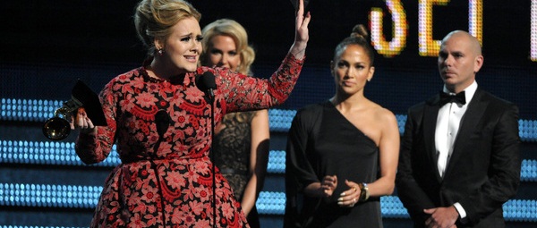 Εκπρόσωπος της Adele δίνει οριστική απάντηση για την αυτοβιογραφία της!