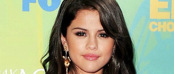 Η Selena Gomez παρουσιάζει live το “Come & Get It” στην Ellen Degeneres