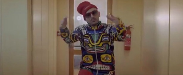 Γνωρίστε τον Sniper μέσα από το video clip του!