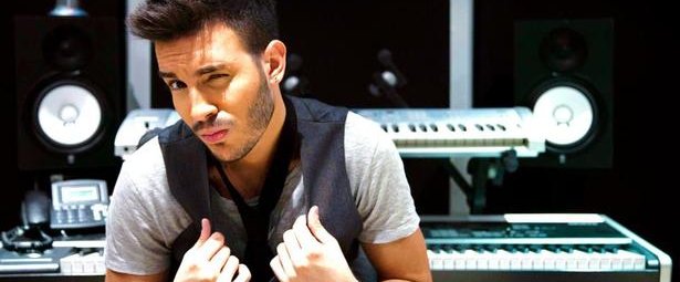 Γνωρίστε το Μάνο Σταυρίδη μέσα από το πρώτο του single!