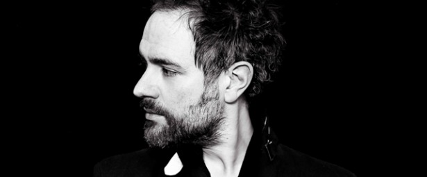 Ο Tom Baxter για πρώτη φορά ζωντανά στην Αθήνα 26,27/4