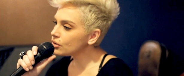 H Ελεωνόρα Ζουγανέλη στην πρώτη θέση πωλήσεων!