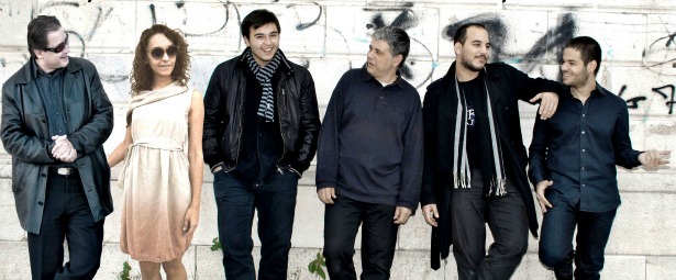 Οι Μικρόκοσμοι με προσκεκλημένο τον Βασίλη Λέκκα στο Ghost House 27/4