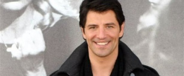 Η ζωή του Σάκη Ρουβά γίνεται ταινία;