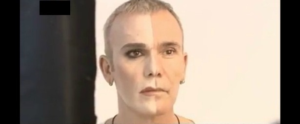 Στέλιος Ρόκκος: Μισός άντρας & μισός γυναίκα στο νέο του εξώφυλλο! | Video