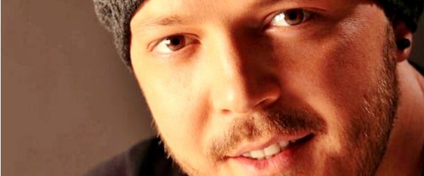 Ο Κωνσταντίνος Θαλασσοχώρης live στο Mike’s Irish Bar 11,18/4