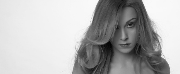 Γνωρίστε την Κωνσταντίνα με την υπογραφή του Σταμάτη Γονίδη!