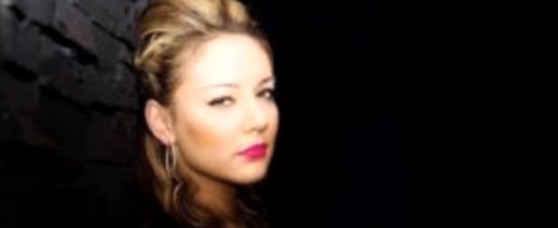 Άκου μια διαφορετική εκτέλεση του “Λιώμα σε γκρεμό”!