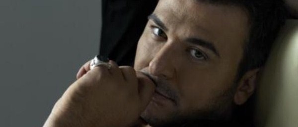 Άκου δύο νέα τραγούδια του Αντώνη Ρέμου!