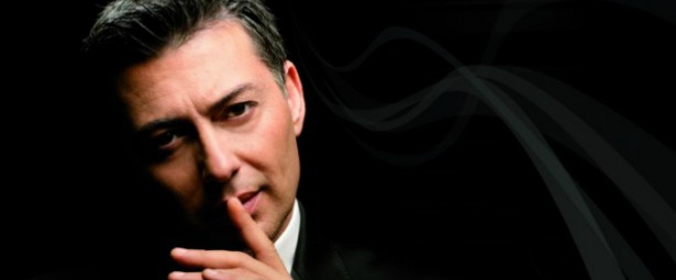 Έρχεται νέο τραγούδι από τον Νίκο Μακρόπουλο!