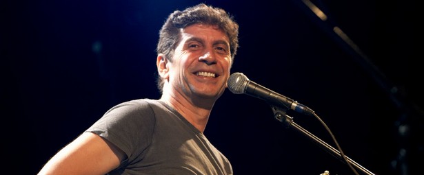 Ο Σωκράτης Μάλαμας και οι ”γειτονιές” του λαϊκού τραγουδιού.