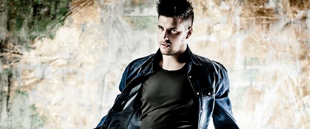 «Καλοκαιρινός ο Καιρός» | Ο Κωνσταντίνος Αναστασιάδης επιστρέφει με καλοκαιρινό hit