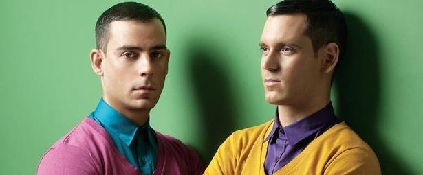 Ακούστε το πρώτο Mash Up των HouseTwins